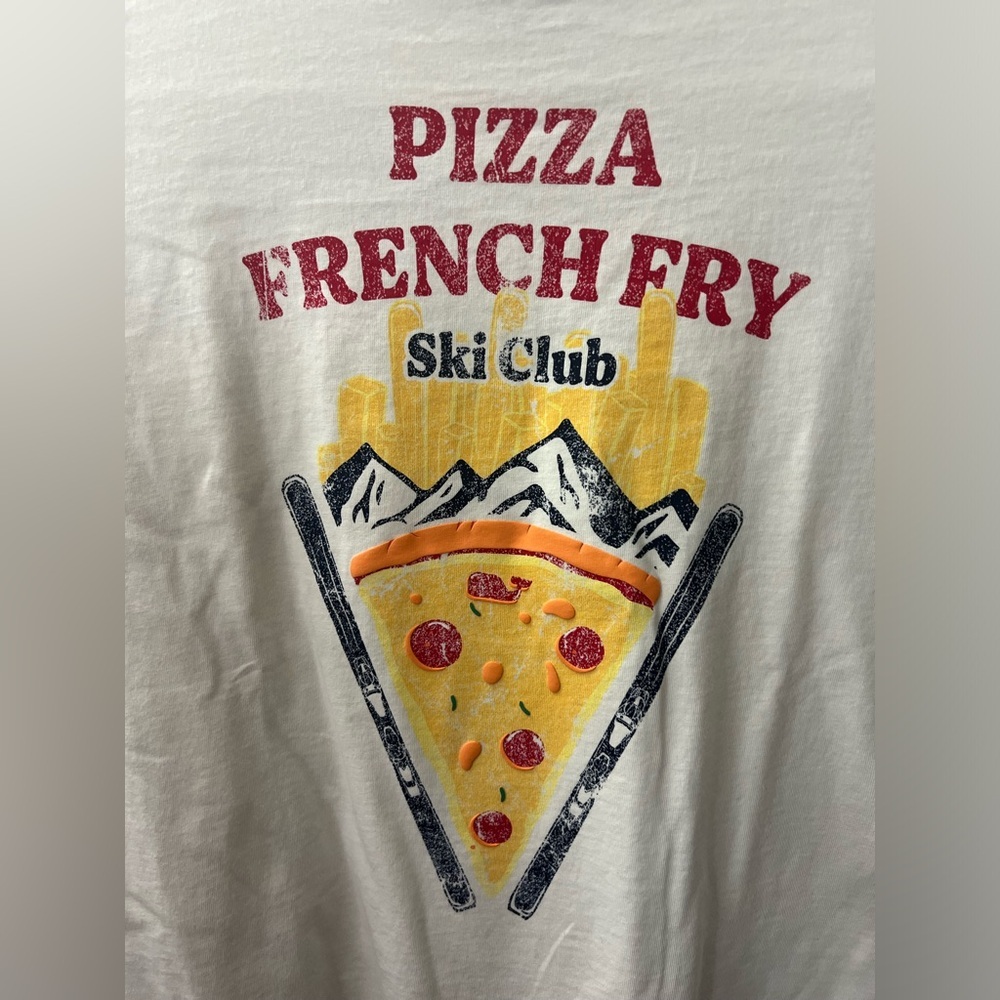 Vinyard Vines Brand New Pizza